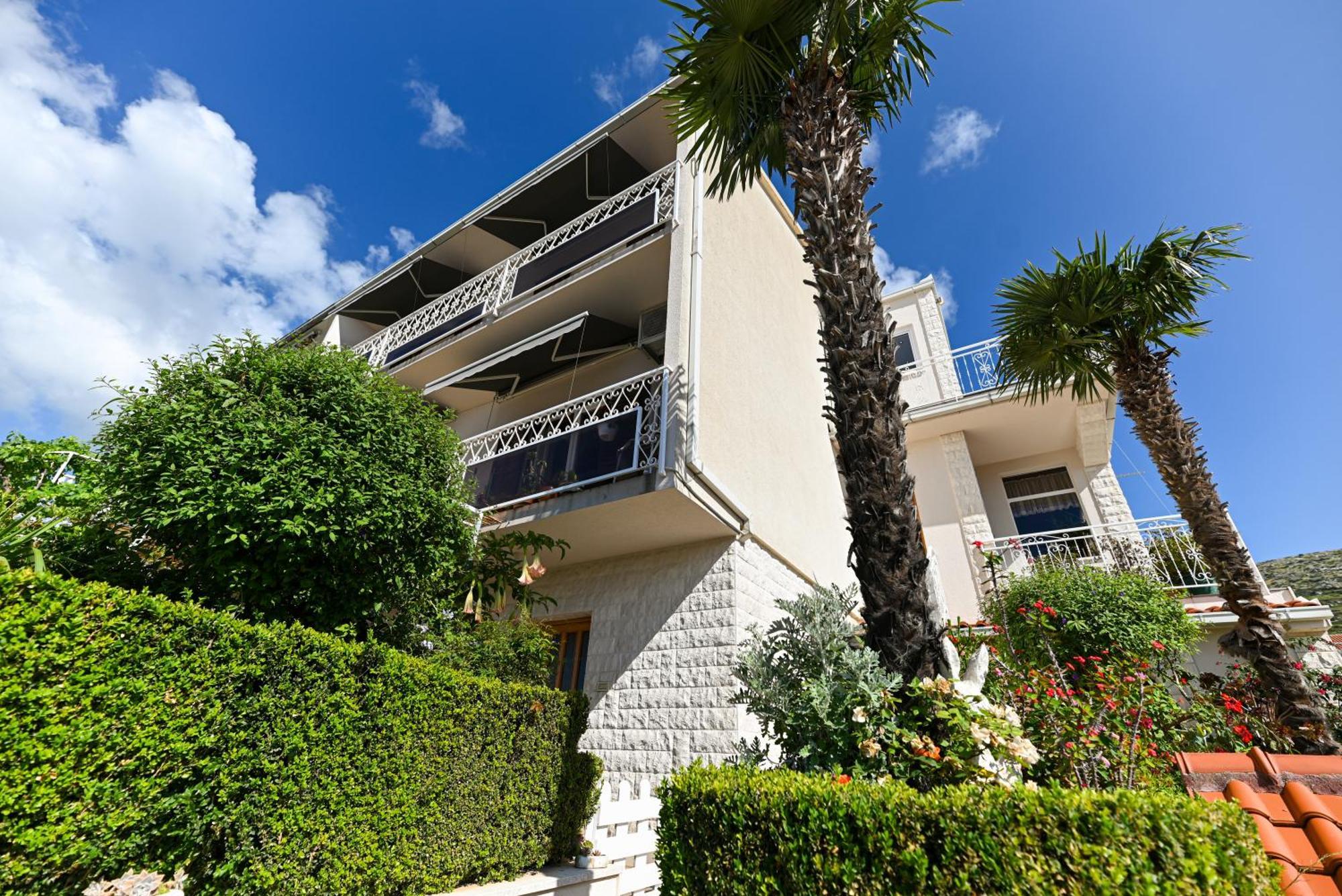 Apartment Dajana Feeling Of Home Trogir Exteriér fotografie
