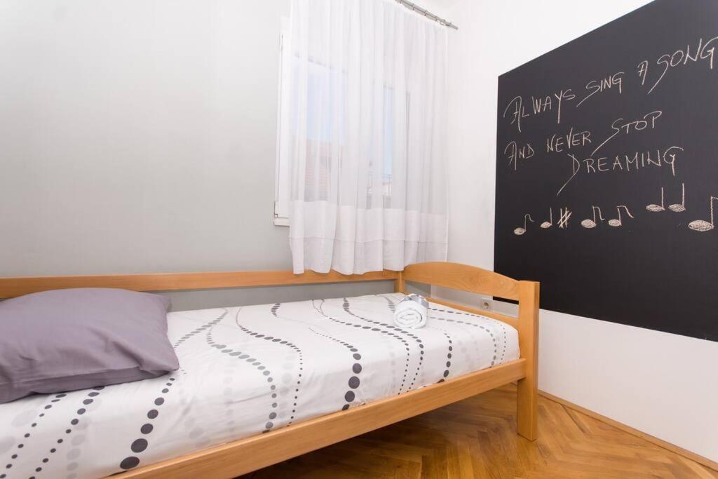 Apartment Dajana Feeling Of Home Trogir Exteriér fotografie